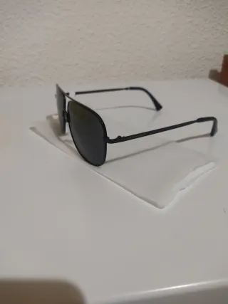 Gafas de sol Hawkers negras y marrones