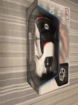 Coche Maisto 1:18 Ford GT Heritage