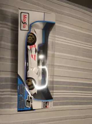 Coche Maisto 1:18 Ford GT Heritage