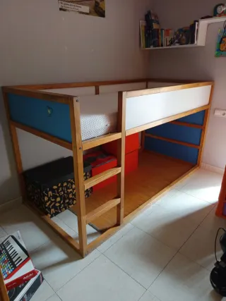 Cama alta Ikea Kura