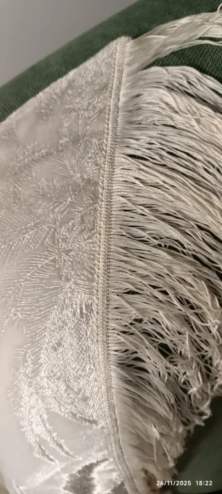 SCIALLE vintage ARGENTO E BIANCO con frange