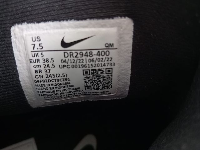 Zapatillas Nike Negras y Azules