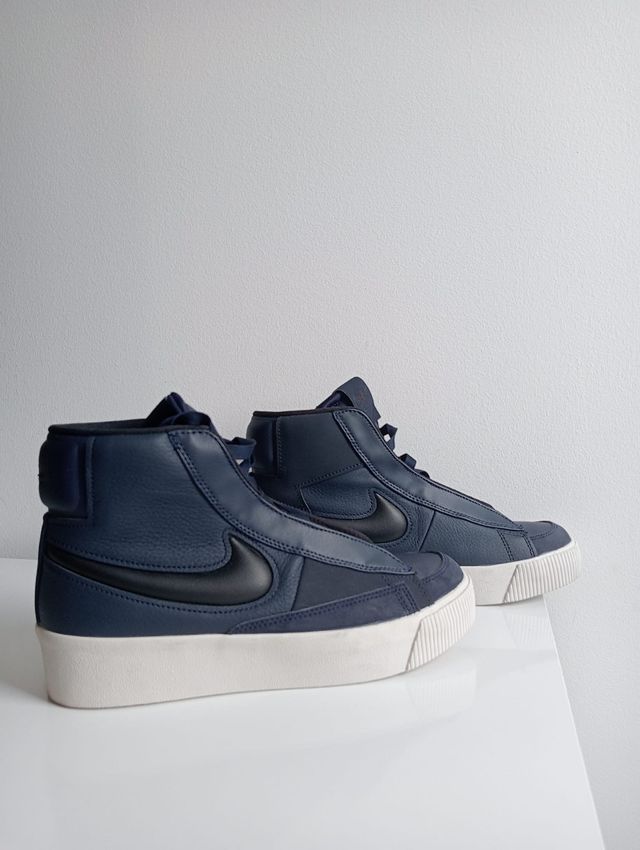 Zapatillas Nike Negras y Azules