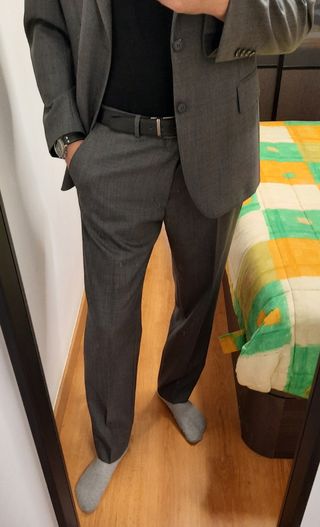 Traje de hombre color gris