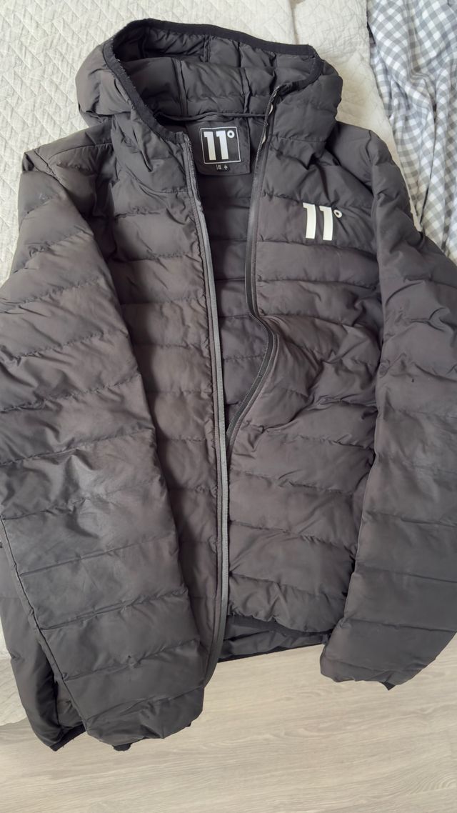 Abrigo acolchado negro 11 Degrees