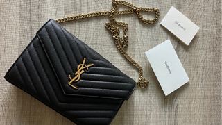 Bolso Saint Laurent Negro y Dorado