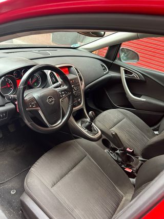 Opel Asta 2010