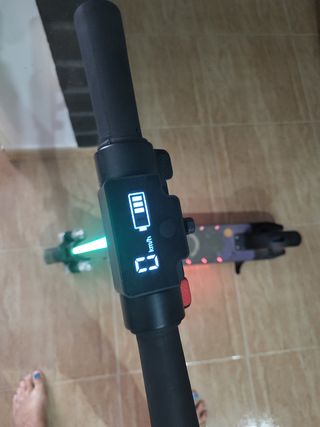 Patinete Eléctrico con Luces LED