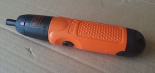 Atornillador Black & Decker KC9006 + Puntas