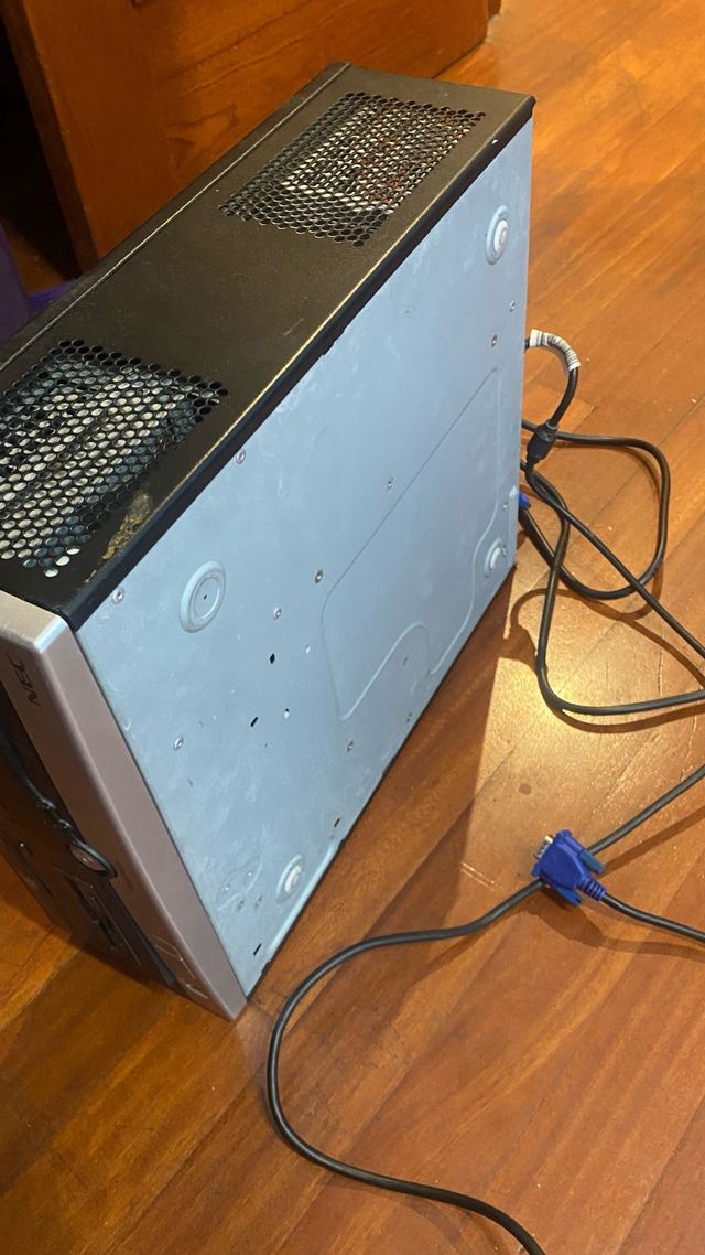 NEC Powermate PC + Teclado + Ratón
