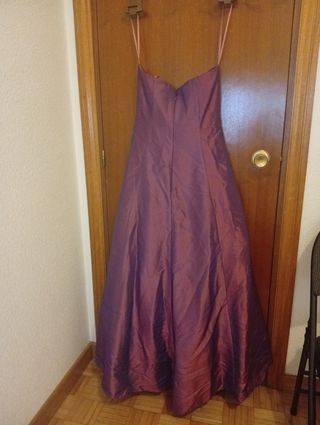 Vestido morado talla 42 (una puesta)