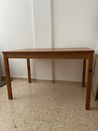 Mesa de comedor HÄGERNÄS Ikea 