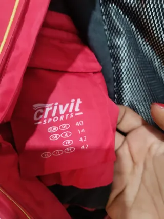 Chaqueta de esquí roja mujer