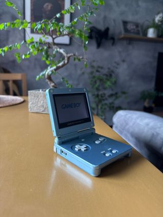 Game Boy Advance SP Azul - No tiene cargador 