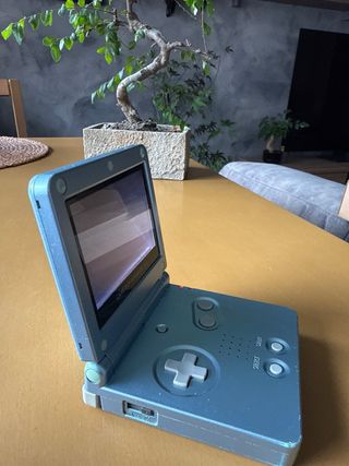 Game Boy Advance SP Azul - No tiene cargador 