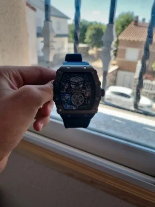 Reloj Negro Caja Plástico Correa Azul