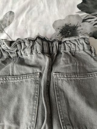 Pantalón vaquero ancho cintura elástica gris