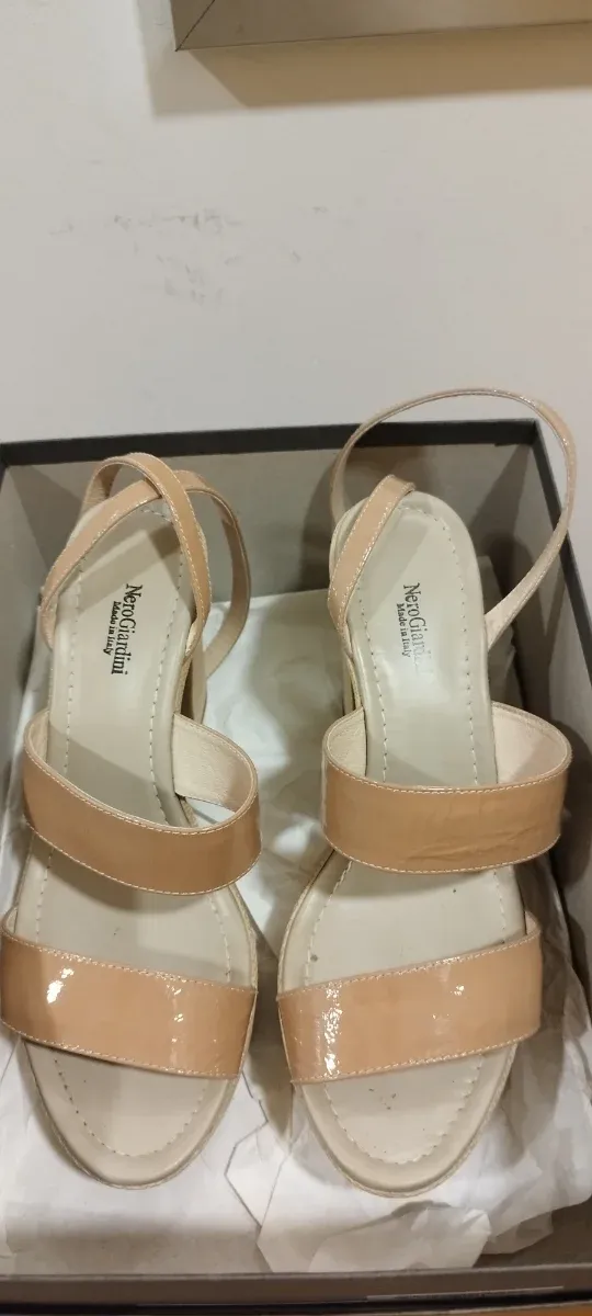 Sandalias NeroGiardini Beige