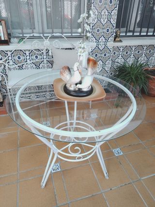 Mesa redonda cristal y metal