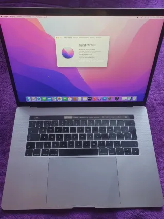 MacBook Pro 2016 15" 2TB i7 16GB RAM