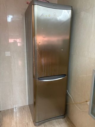 Nevera Indesit