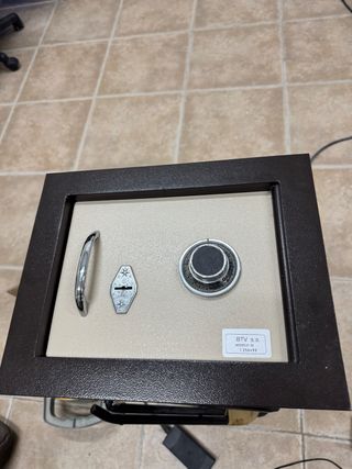 Caja fuerte BTV sin estrenar