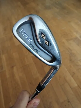 Hierro 6 Snake Eyes Viper vara acero regular flex