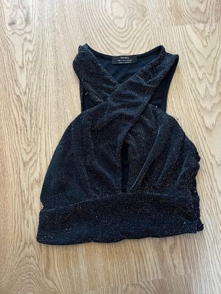 Top Bershka negro brillos cruzado Talla S
