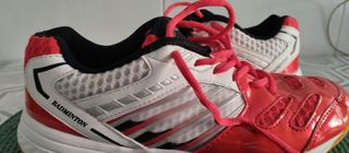 Zapatillas Bádminton Blancas y Rojas