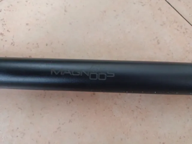 Barra de dominadas negra