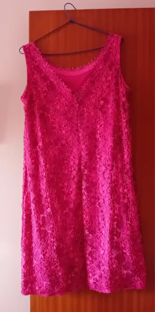 Vestido de encaje rosa