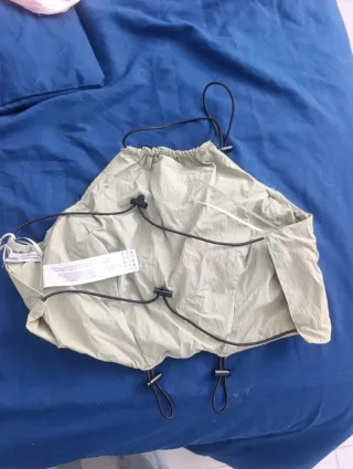 Top Bershka verde talla única