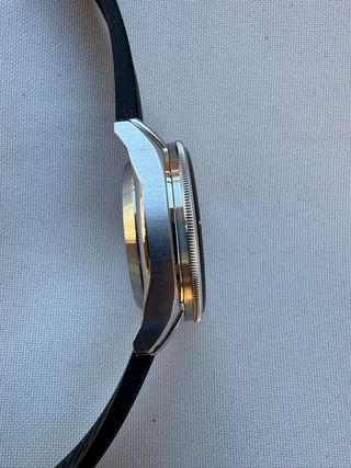 Reloj Horizon Nautilus salmón.