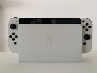 Nintendo Switch OLED quasi nuovo