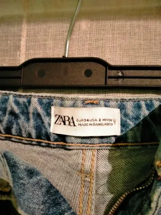 Zara Pantalón Corto Desgastado Azul