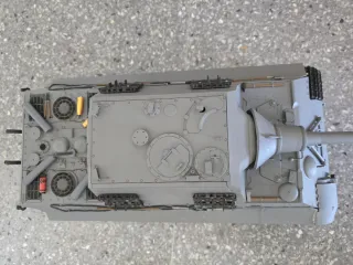 Tanque Jagdtiger 1/16