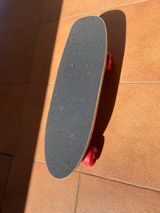 Mini skate tabla roja Colacao pequeño nuevo limpio