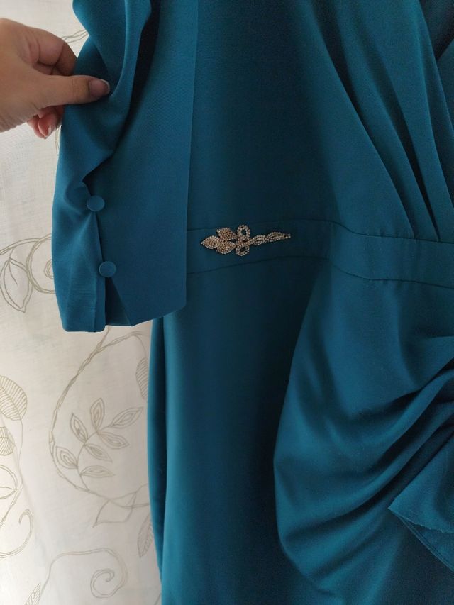 Vestido azul verdoso elegante