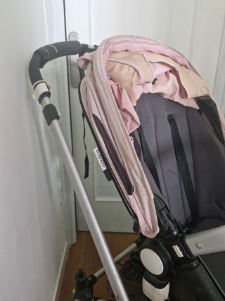 Carro de bebé bugaboo, tiene 3 años de uso