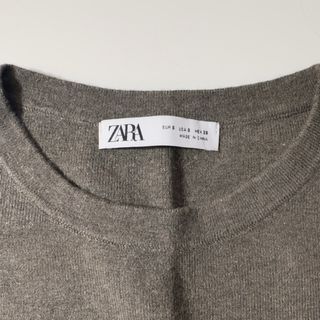 Top punto Zara gris