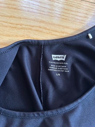 Body Levis Negro con Rayas Rojas y Blancas