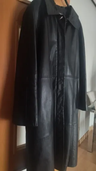 Abrigo Piel Ovino Negro.