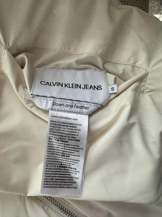 PLUMIFERO REVERSIBLE MUJER CALVIN KLEIN. TALLA S. 