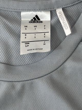 Camiseta Adidas Mujer Gris
