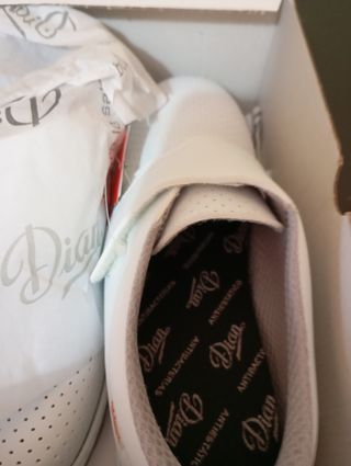 Zapatos unisex blancos Dian