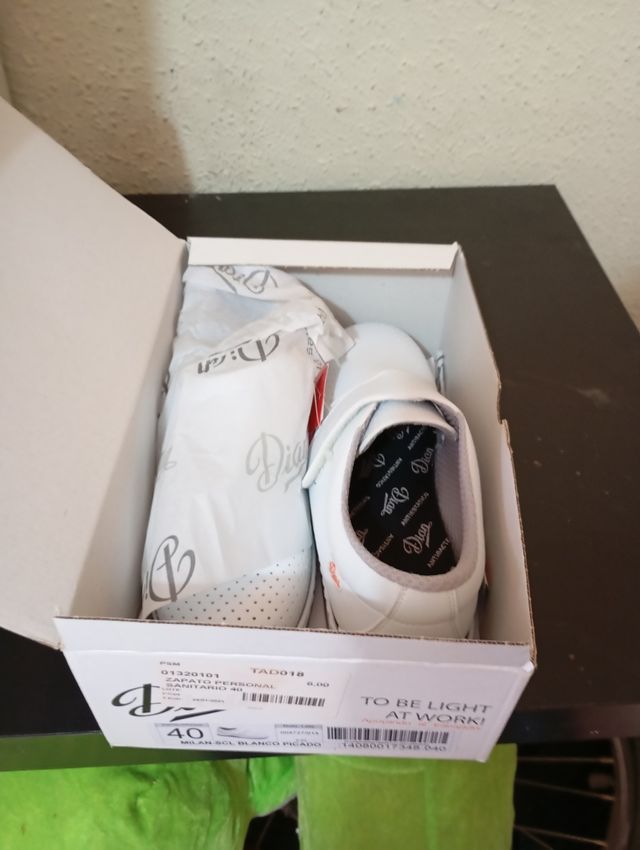 Zapatos unisex blancos Dian