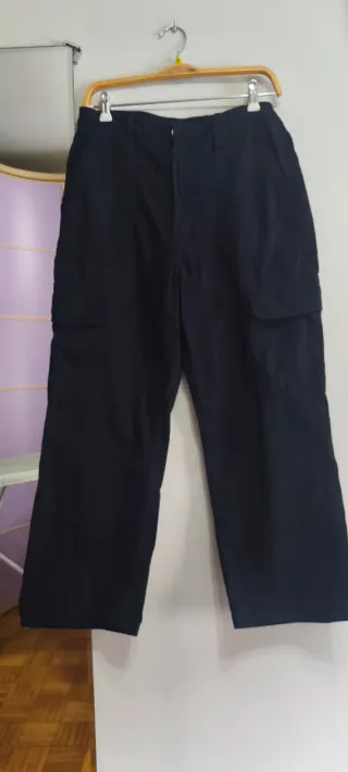 Pantalón Cargo Negro Zara Talla M.
