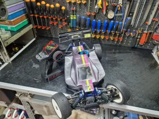 Buggy Kyosho radiocomandato