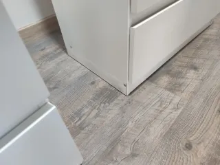 Mesitas y sinfonier Ikea blancos
