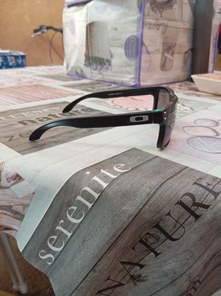 Gafas HOLBROOK de sol negras y grises